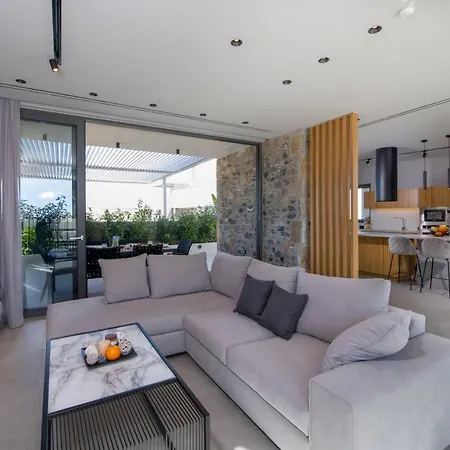Xenias Luxury Kalathas