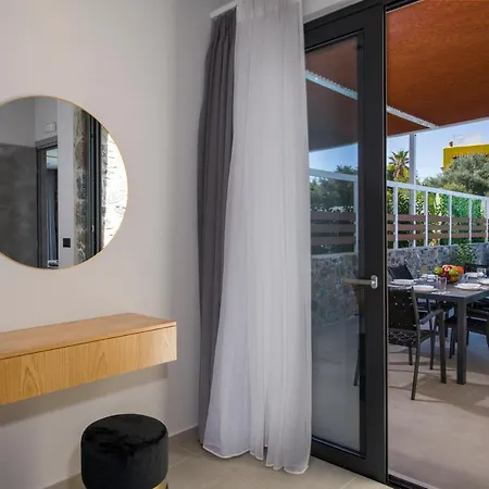 Xenias Luxury Kalathas