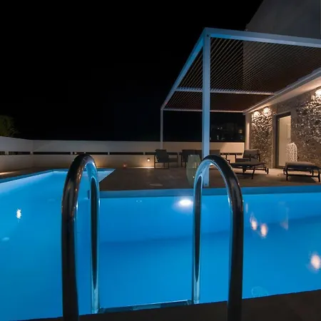 Xenias Luxury