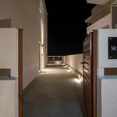 Xenias Luxury Kalathas