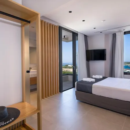 Xenias Luxury *