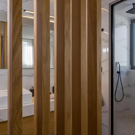 Xenias Luxury