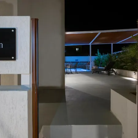 Xenias Luxury * Καλαθάς